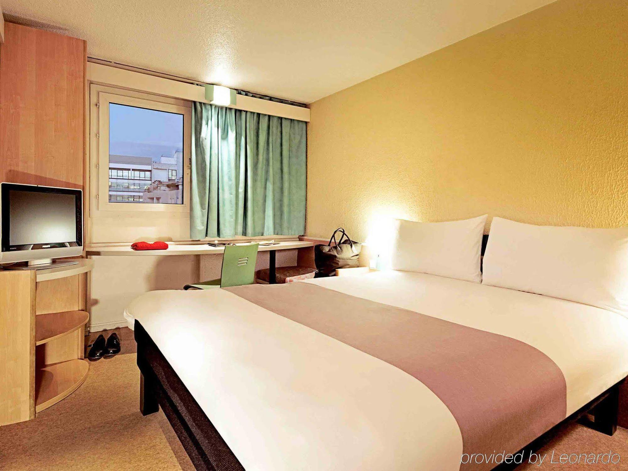 Ibis Brignoles Provence Verte Exterior photo
